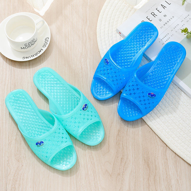 Summer soft bottom non-slip deodorant bathroom for home outwear flat bottom pregnant with old crystal jelly Mom old cool slippers woman