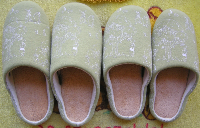 Sunshade Disney Winnie the Pooh Pooh Indoor Household Non-Slip Ultra-Lightweight Silent Slippers