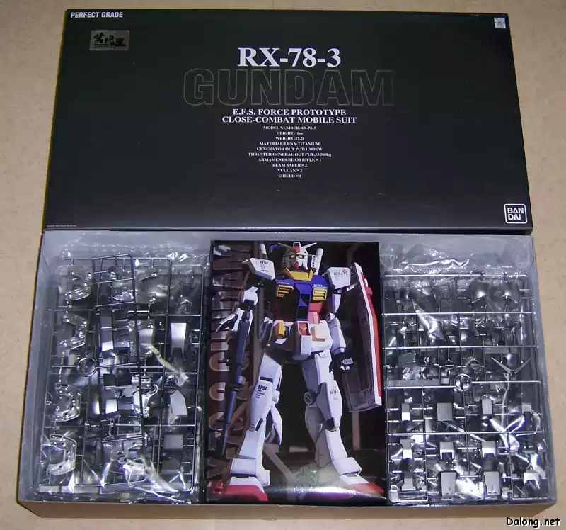 PG版高達模型RX-78-3 G-3金屬色電鍍萬代屋基地限定1:60比例適用8歲以上
