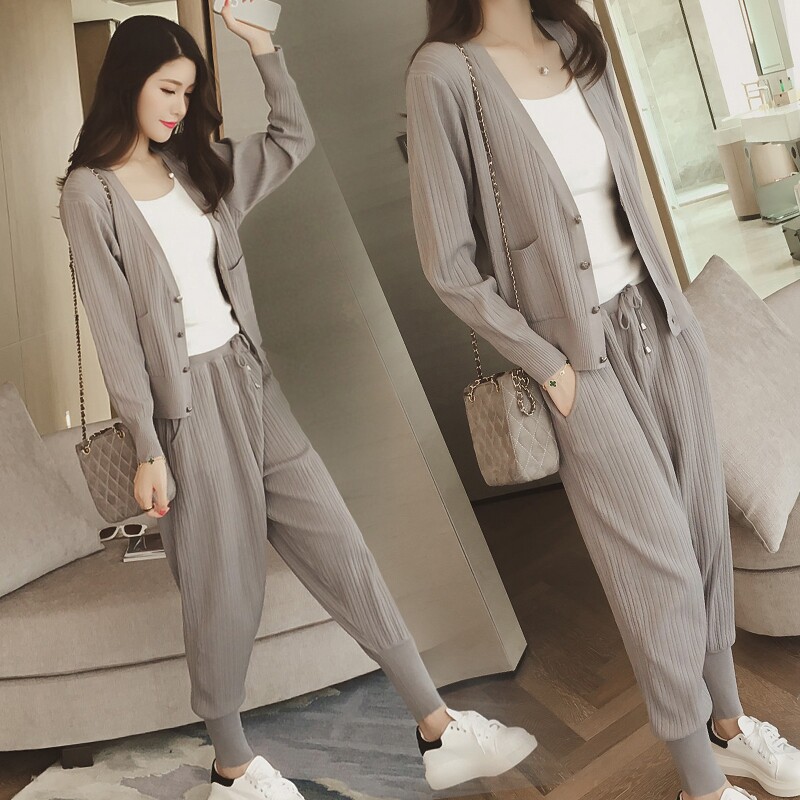 European Station Fall suit Women's Korean version Leisure fashion Casual Temperament Knit Cardiovert Kharen Pants Two Sets