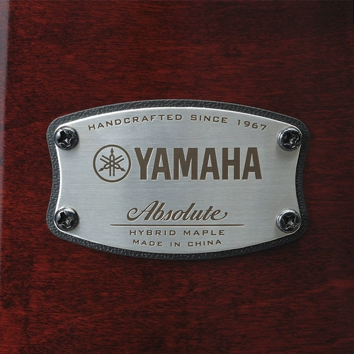 Yamaha Yamaha Shelf Drum Maple Series Series Drums содержат аппаратные сцены клена