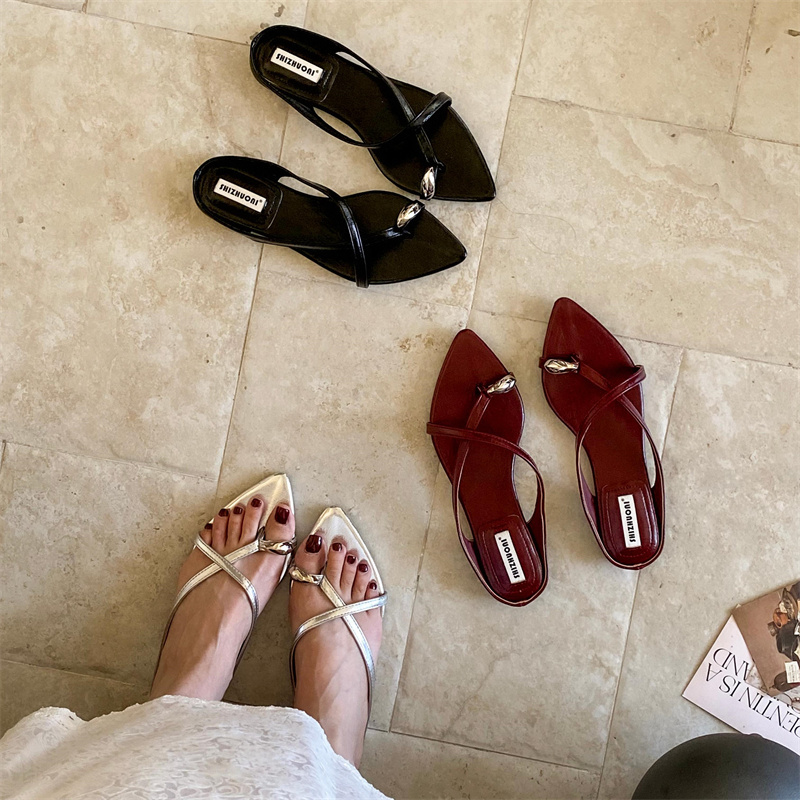 Korean Style French Pointed-Toe Metal Buckle Thong Sandals for Women 2025 Large Size Summer Patent Leather Flat Sandals