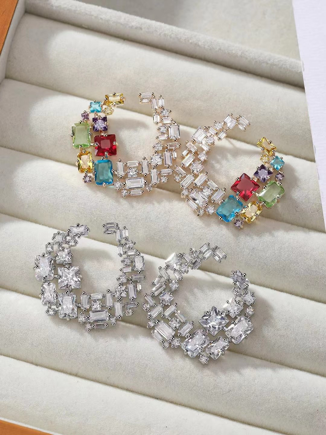 CHICAACC korea百搭小华丽彩钻花环耳环时尚重工明星同款耳钉详情5