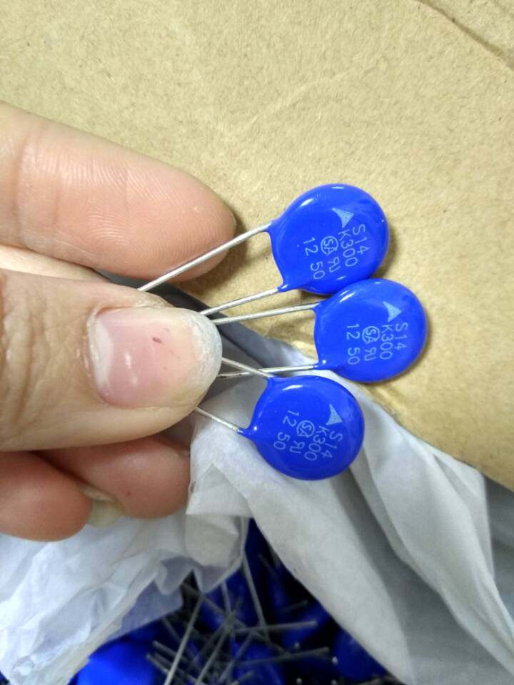 Varistors EPCOS Siemens S14K300 14D171K 470V 14MM 1 start