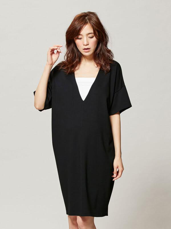 Japanese spring and summer short-sleeved maternity dress with large V-neck loose large size breastfeeding clothes