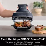 Корейская аэрофритюрница Ninja Crispi, предназначенная для прямой почтовой рассылки, может храниться и поставляется с термостойкой стеклянной чашей для портативного приготовления пищи.