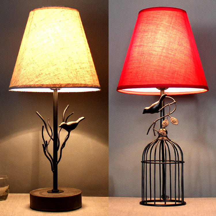 Multi-function table lamp Iron bird cage Branch jewelry rack Diamond Red wedding celebration lamp Bed cabinet personality