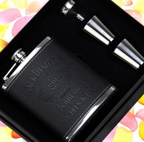 High-end Russian 304 stainless steel wine jug small wine jug outdoor portable 4 two small wine jug flat wine jug