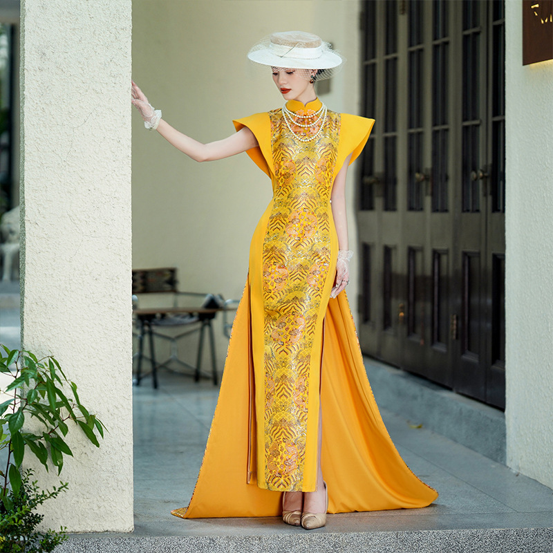 Stunning Yellow Robe Evening Dress for Women 2026 New High-End Light Luxury Niche Host Elegant Banquet Runway Fishtail Dress
