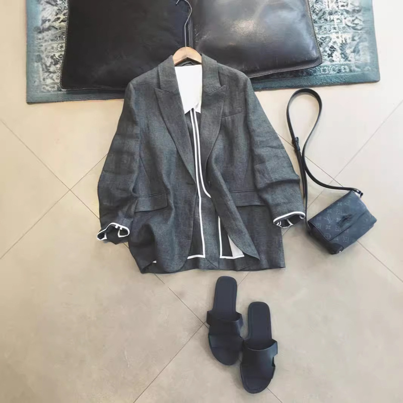 Italian Imported Soft Linen Blazer, Densely Woven Twill, High-End Notch Lapel, Straight Silhouette, Casual Suit, Sun Protection Italian Imported Soft Linen Blazer, Densely Woven Twill, High-End Notch Lapel, Straight Silhouette, Casual Suit, Sun Protection