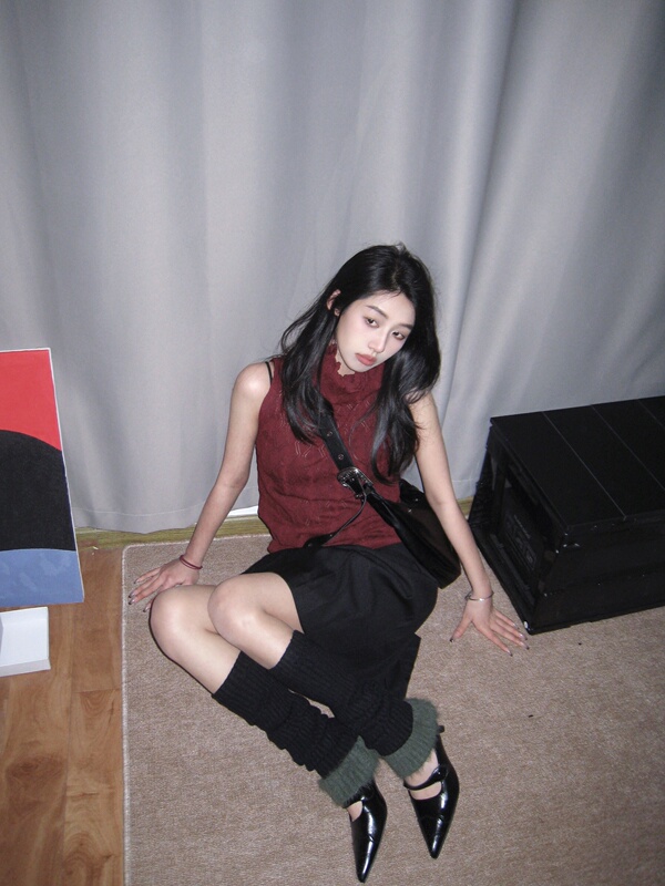 In-Stock Lightweight Vintage Quilted Jacquard High-Neck Versatile Loose Tank Top in Two Colors