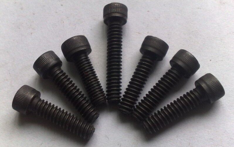 12 9-level US-made hexagonal screw 8#32X1 4-8#32X1-1 2 (100 packs)
