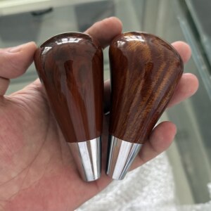 Suitable for Toyota Camry, Corolla, Crown, Rav4, Highlander, Levin, Corolla Altis, Sienna Gear Shift Knob