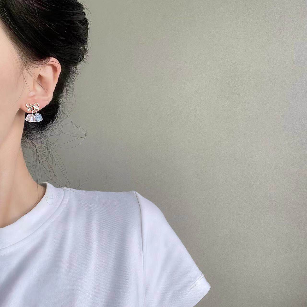 Glass crystal bell bow earrings (Pair pack)