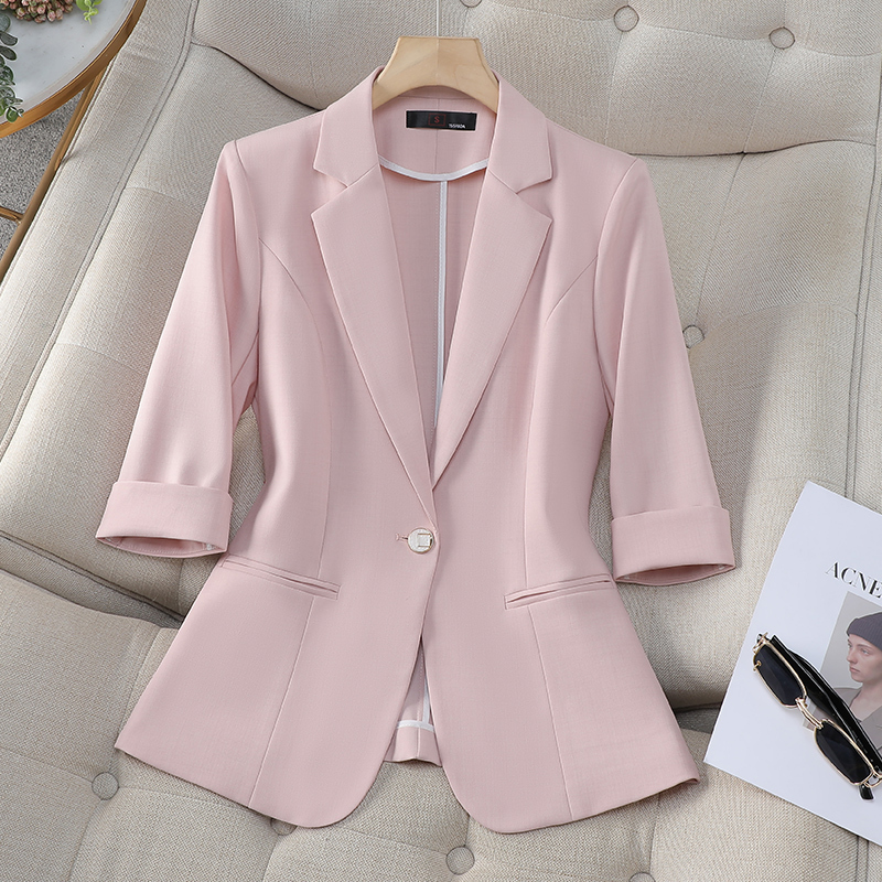 Pink Blazer for Women, High-End Casual Fashion, Stylish and Lightweight, Three-Quarter Sleeves, Versatile for Spring and Summer