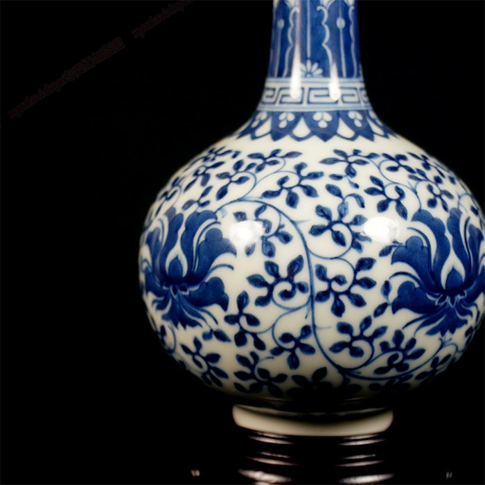 中国美術 台湾 暁芳窯 蔡暁窯 釉裏紅 青花 唐子紋 瓶 台付(A967) 中国美術 台湾 暁芳窯 蔡暁窯 釉裏紅 青花 唐子紋 瓶 台付(