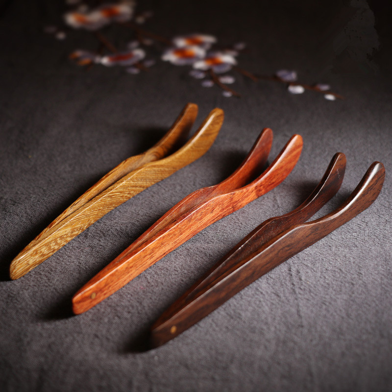 Retro Solid Wood Tea Cup Clip Tweezers Anti Slip Black Sandalwood Flowers Pear Wood Tea Clip Wooden Kung Fu Tea Set Tea Accessories