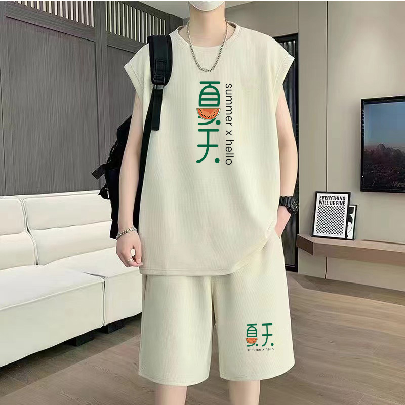 Trendy Casual Sports Suit for Men in Summer, Loose Sleeveless Vest and Shorts Two-Piece Set, a Set of Stylish Men's Clothing