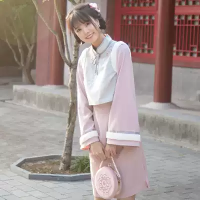 Chuan Dai: Yuanqing original design Republic of China style embroidery vest fake two pieces of autumn and winter improved cheongsam women