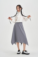 Yijianglan YIJIANGLAN24 Early Spring New Silk Shirt Grey Half Skirt Elegant and Elegant Designer