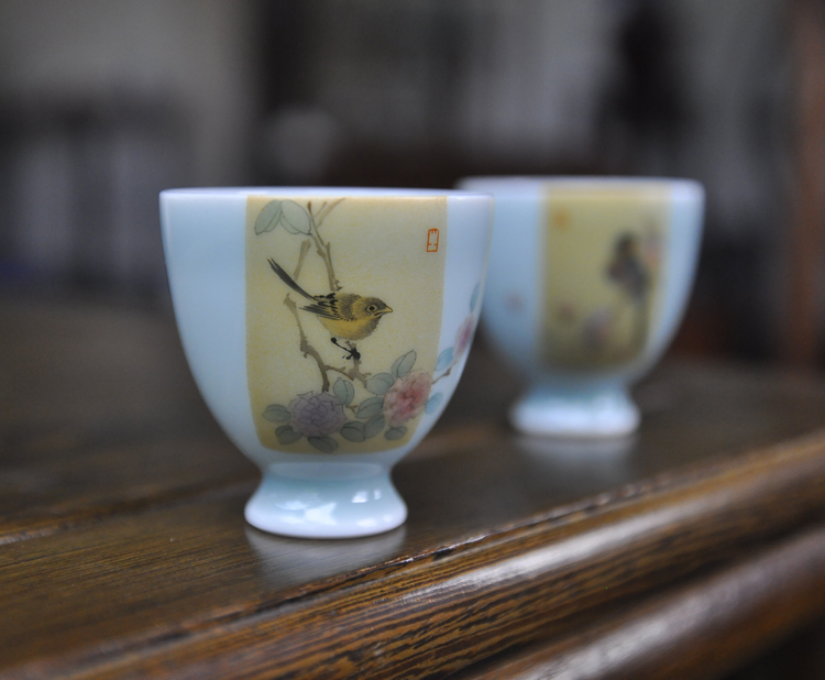 Offered home - cooked rice powder enamel to cup jingdezhen hand - made ceramic tea cups little glass decanters kunfu tea cups