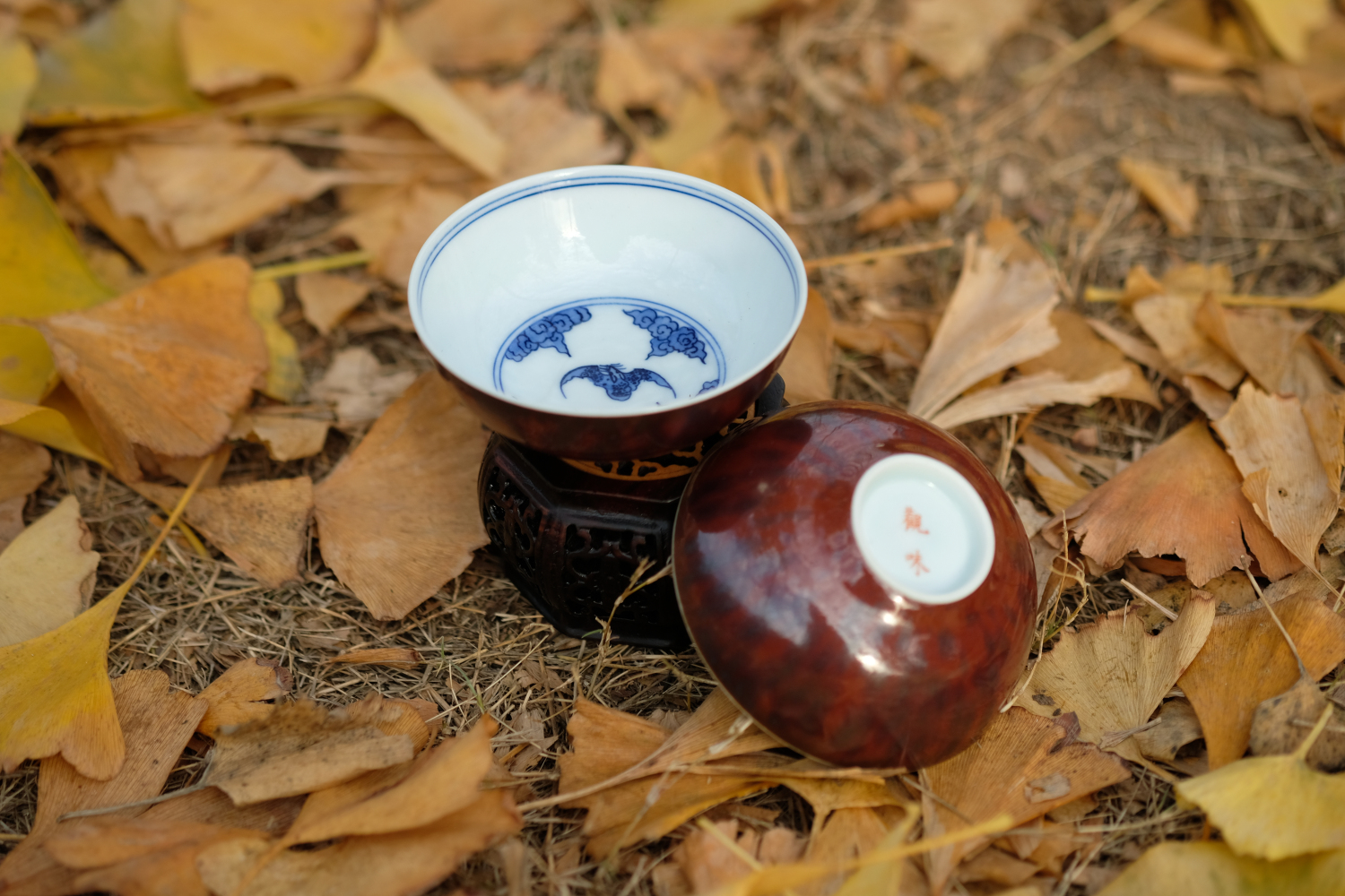 Blue and white cloud bat offered home - cooked outside the hand - made rust inside the glaze grain sample tea cup jingdezhen porcelain tea cups by hand