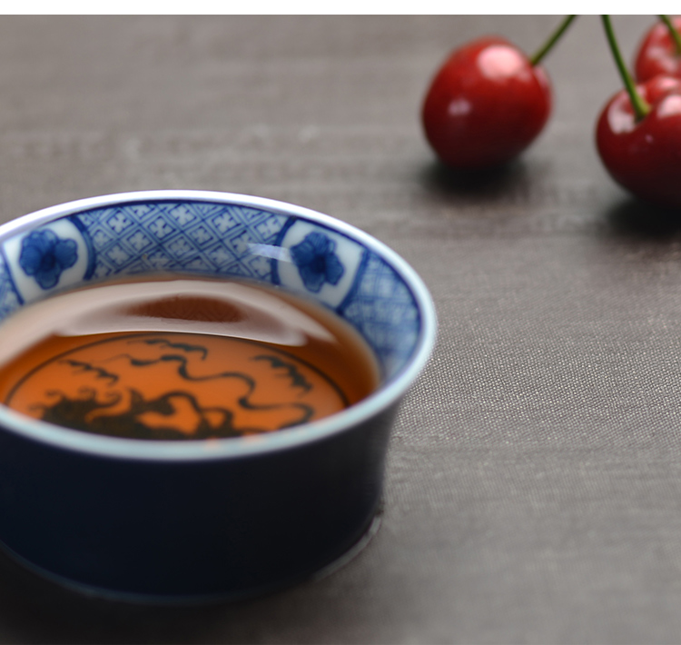 Offered home - cooked in the indigo flowers lion ball wsop cup sample tea cup jingdezhen ceramics by hand a single small tea cups