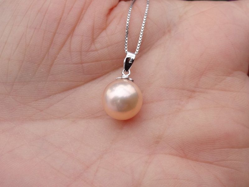 Natural pearl pendant pink 9 5-10mm perfect circle extremely strong light extra bright and flawless