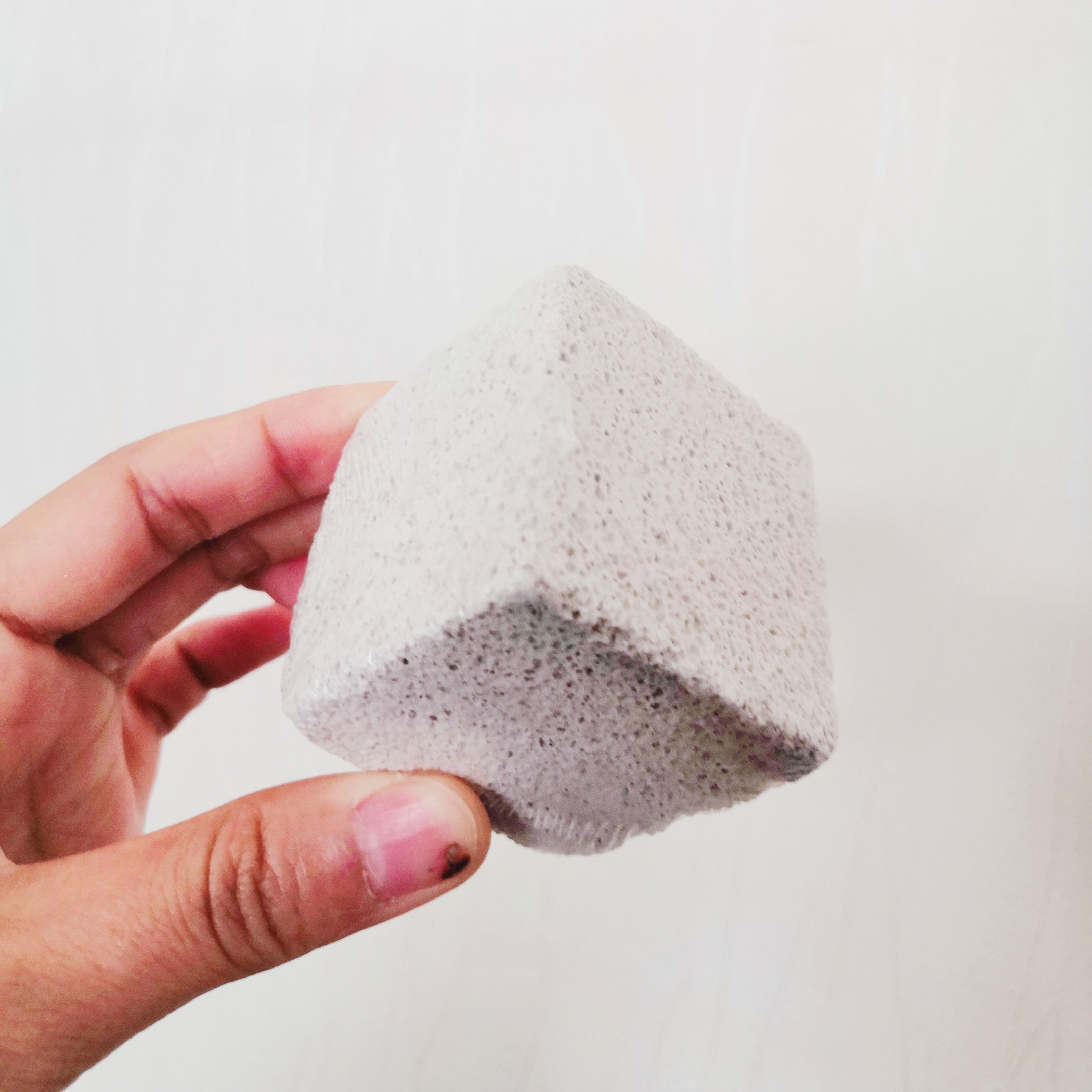 Small animal molar stone chinchilla rodent calcium mineral molar stone volcanic rock molar