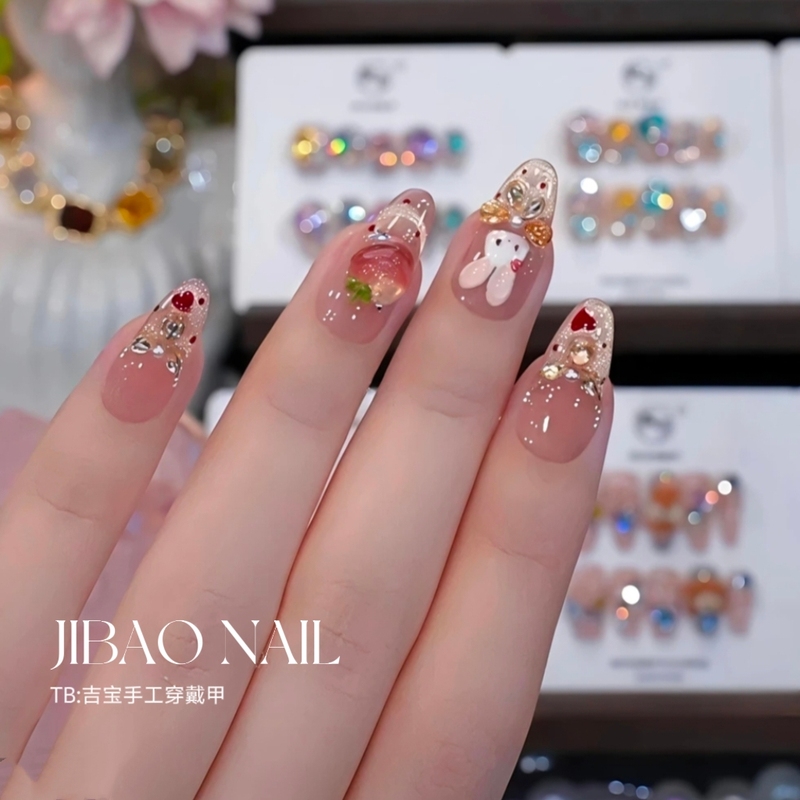 [Strawberry Rabbit] Handmade Wearable Nails Cat Eye Manicure 2026 New Year Edition Whitening High-End Nails
