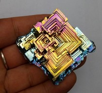 Bismuth crystal Rainbow Bismuth crystal A few cents per gram color crystal High purity bismuth crystal can be PiFa special price