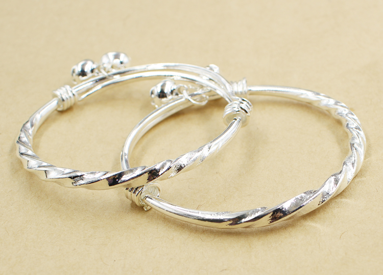 Phiên bản tiếng Hàn của chuông đôi bạc bracelet vòng tay màu rắn hợp lý vòng tay vòng tay trang sức vòng đeo tay một đôi phụ nữ vòng phong thủy