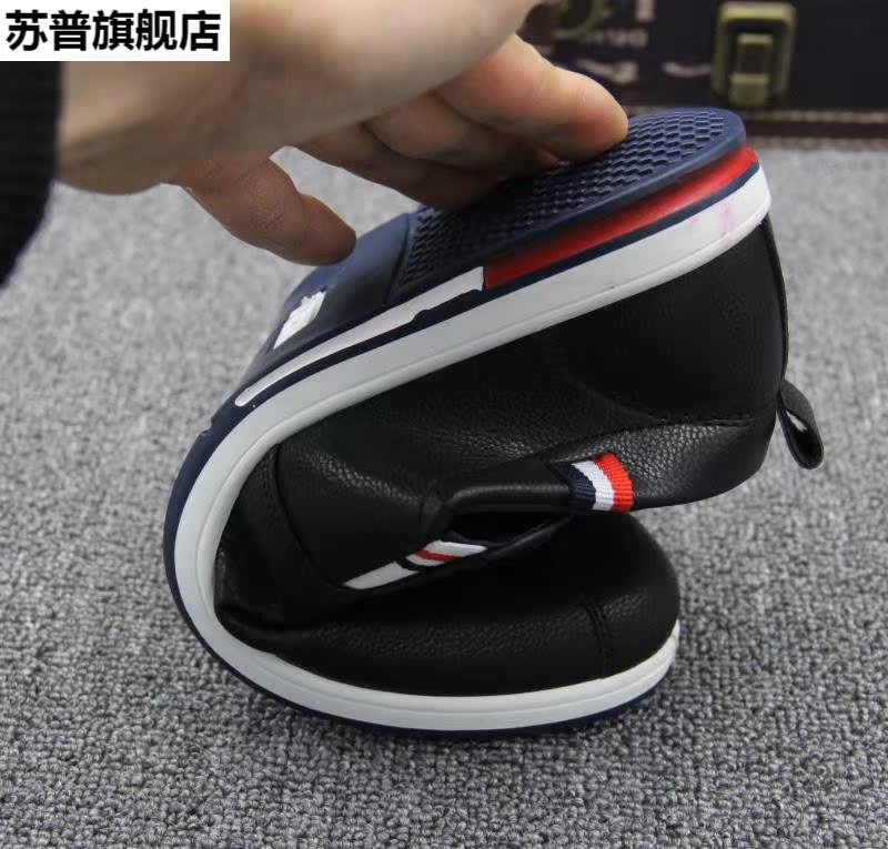 Phiên bản nam Hàn Quốc của giày đi mưa thời trang giày nước khách sạn giày bếp đầu bếp chống trượt giày chống dầu giày rửa xe - Rainshoes ủng cao su lội nước