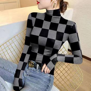 Long-sleeved slim and fashionable thickened plaid velvet women's t-shirt