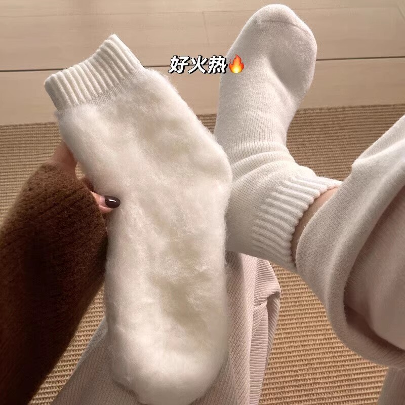 Cute Thick Wool Socks for Women, Autumn and Winter Warm Anti-Cold Mid-Calf Socks, Sleep Socks, Thick Wool Socks