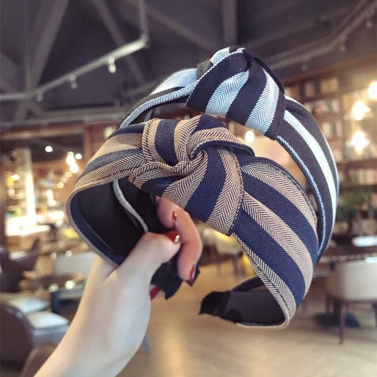 South Korea's new retro fabric hit color stripe middle knot twisted wide-brimmed headband headband pressure hair head buckle ladies