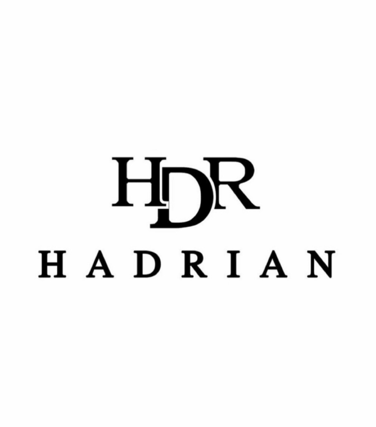 HADRIAN哈德良轻奢降落伞布背包的LOGO