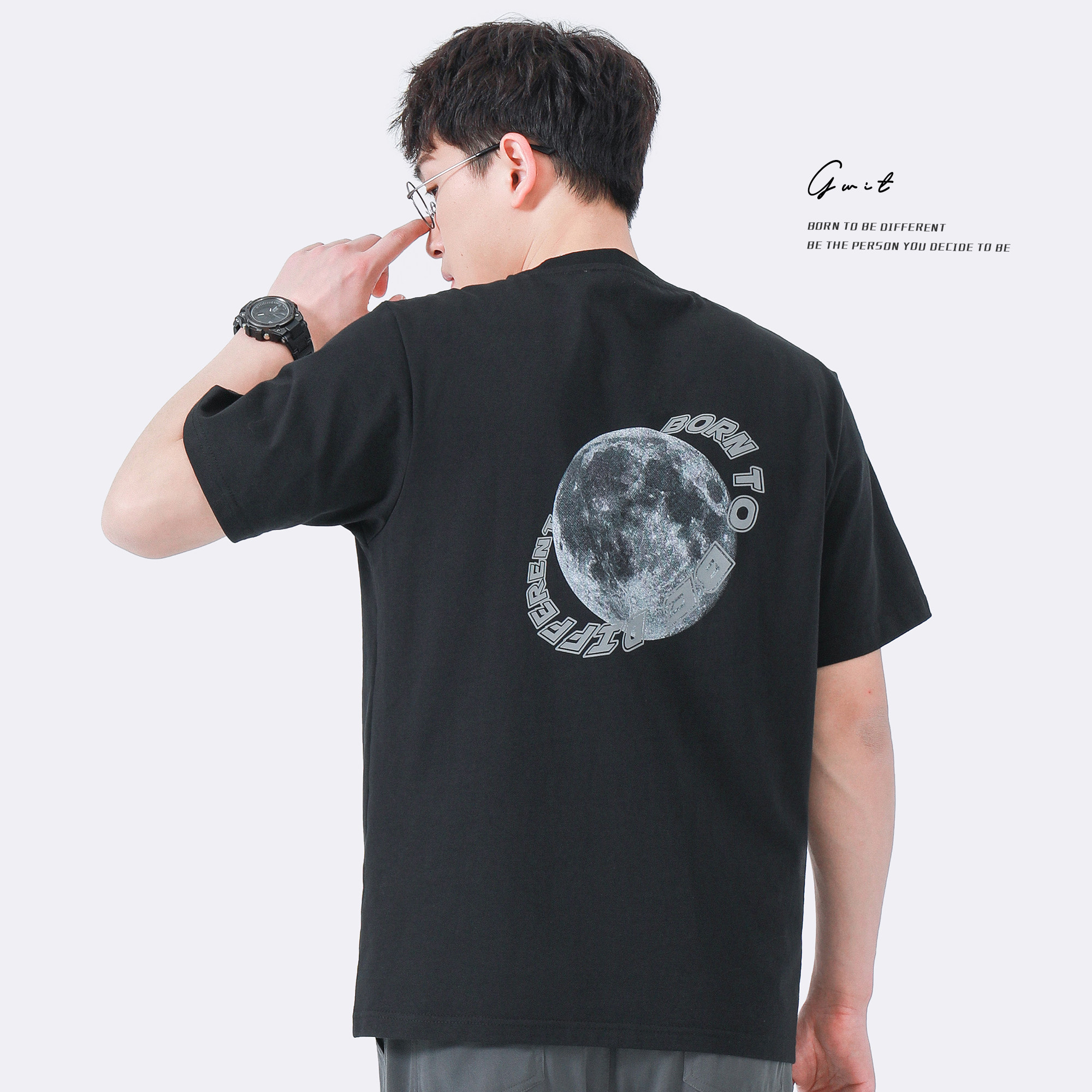 GWIT (PLANET) Summer New Loose Trend Shirt Semi - sleeved Cotton Short Sleeve T - Shirt Men