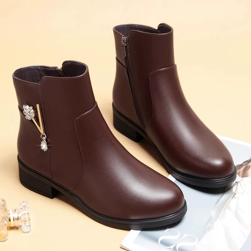 Флисовые туфли для матери, короткие сапоги, обувь для кожаной обуви, демисезонные ботинки, из натуральной кожи, мягкая подошва, для среднего возраста