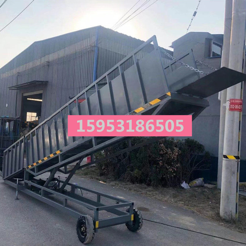 Hydraulic fixed ramp channel electric pig platform mobile unloading platform simple small loading and unloading pig lift