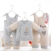 Áo khoác cotton cho bé Quần cotton ba mảnh phù hợp với 0 dày 1 tuổi Trẻ sơ sinh outwear quần yếm mùa thu đông váy trẻ em 10 tuổi Phù hợp với trẻ em