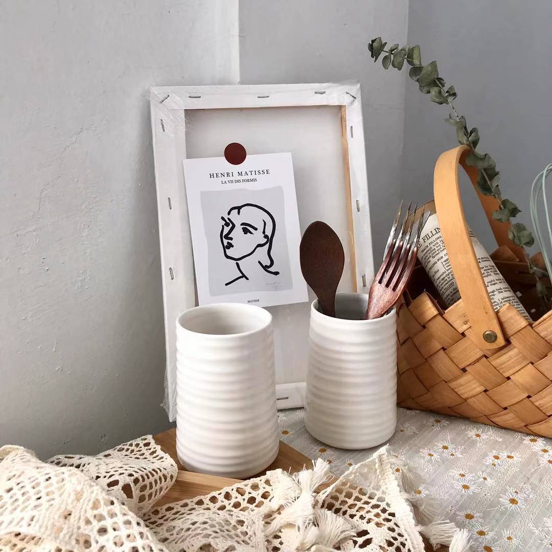 Eastern Dongdong Xinyuan (stock clearing house) knife fork spoon containing jar Japanese style ceramic kitchen cutlery containing bottle tank-Taobao