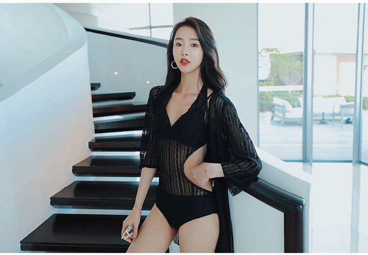 Áo tắm nữ hot hot 2018 thời trang mới thon gọn gợi cảm chói mắt đính ren đen mùa đông - Bộ đồ bơi One Piece 	áo tắm liền thân cao cấp