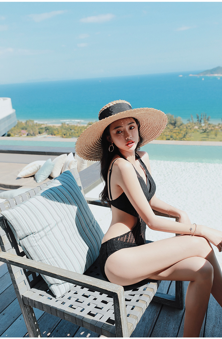 Áo tắm nữ hot hot 2018 thời trang mới thon gọn gợi cảm chói mắt đính ren đen mùa đông - Bộ đồ bơi One Piece 	áo tắm liền thân cao cấp