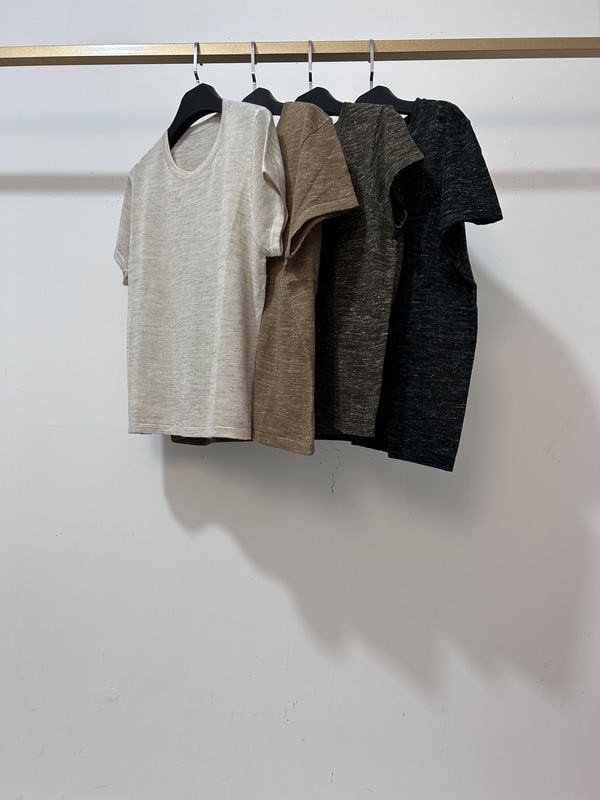 Foreign Orders! Minimalist Aesthetic with a Sense of Sophistication, Floral Yarn Linen Short-Sleeve Knit T-Shirt