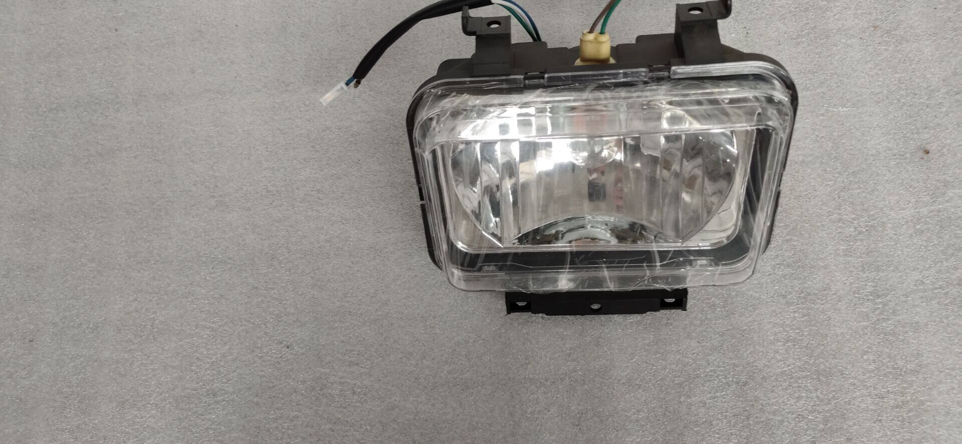 Suitable for Xindazhou locomotive accessories SDH125-49 shroud head cover Jin Fengrui living room lamp