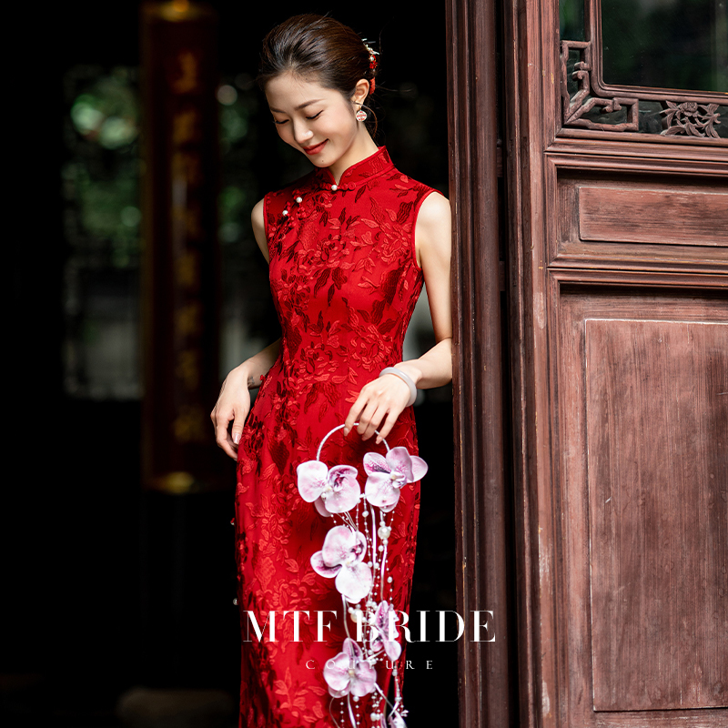 Mantingfang【Feiguang】Red Silk Cheongsam 2026 Spring Elegant Bride Wedding Toast Dress Engagement Dress Mantingfang【Feiguang】Red Silk Cheongsam 2026 Spring Elegant Bride Wedding Toast Dress Engagement Dress