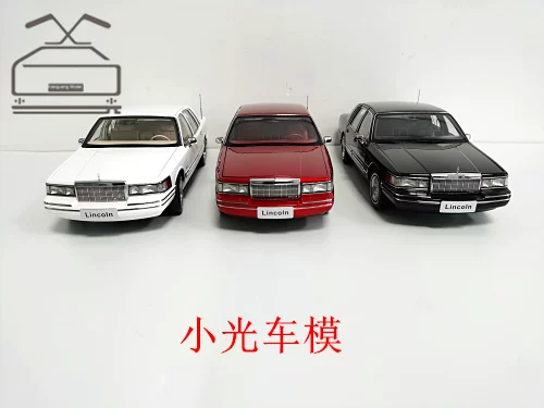 Xiaoguang 1:18 Lincoln City Lincoln Towncar alloy full car model