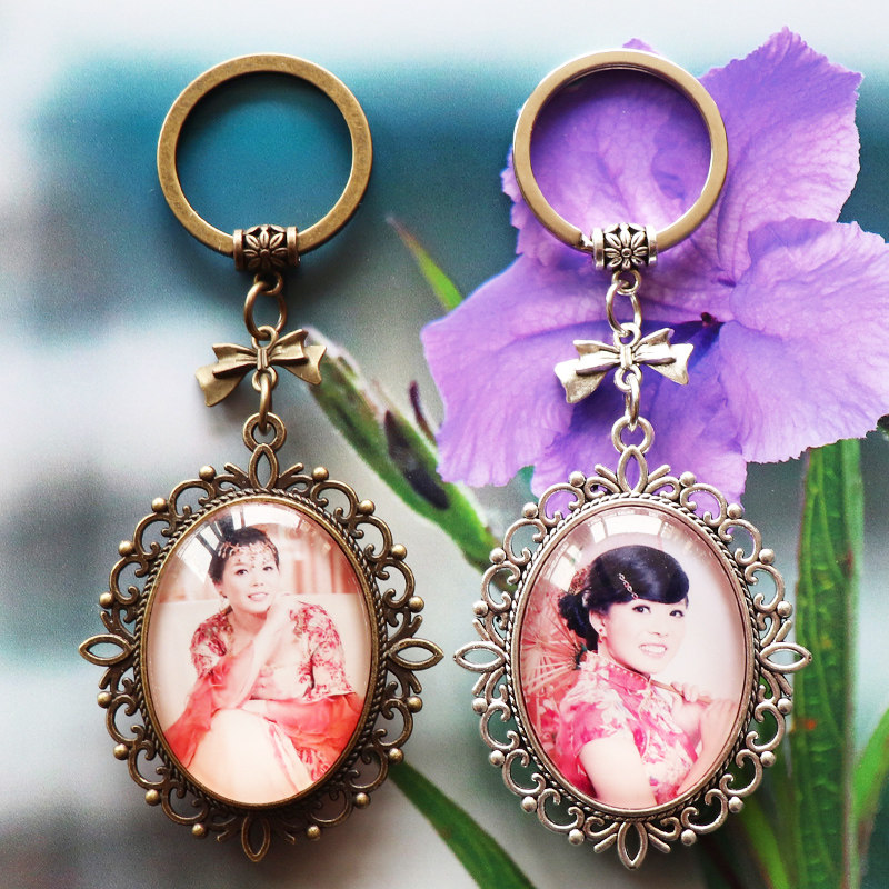 Custom couple photo keychain custom double-sided cute net red pendant Birthday gift souvenir pendant DIY