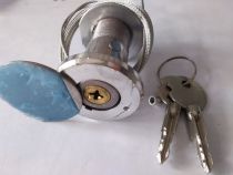 Garage door lock lock emergency lock pull rope lock garage door lock core manual lock suction lock roller shutter door lock